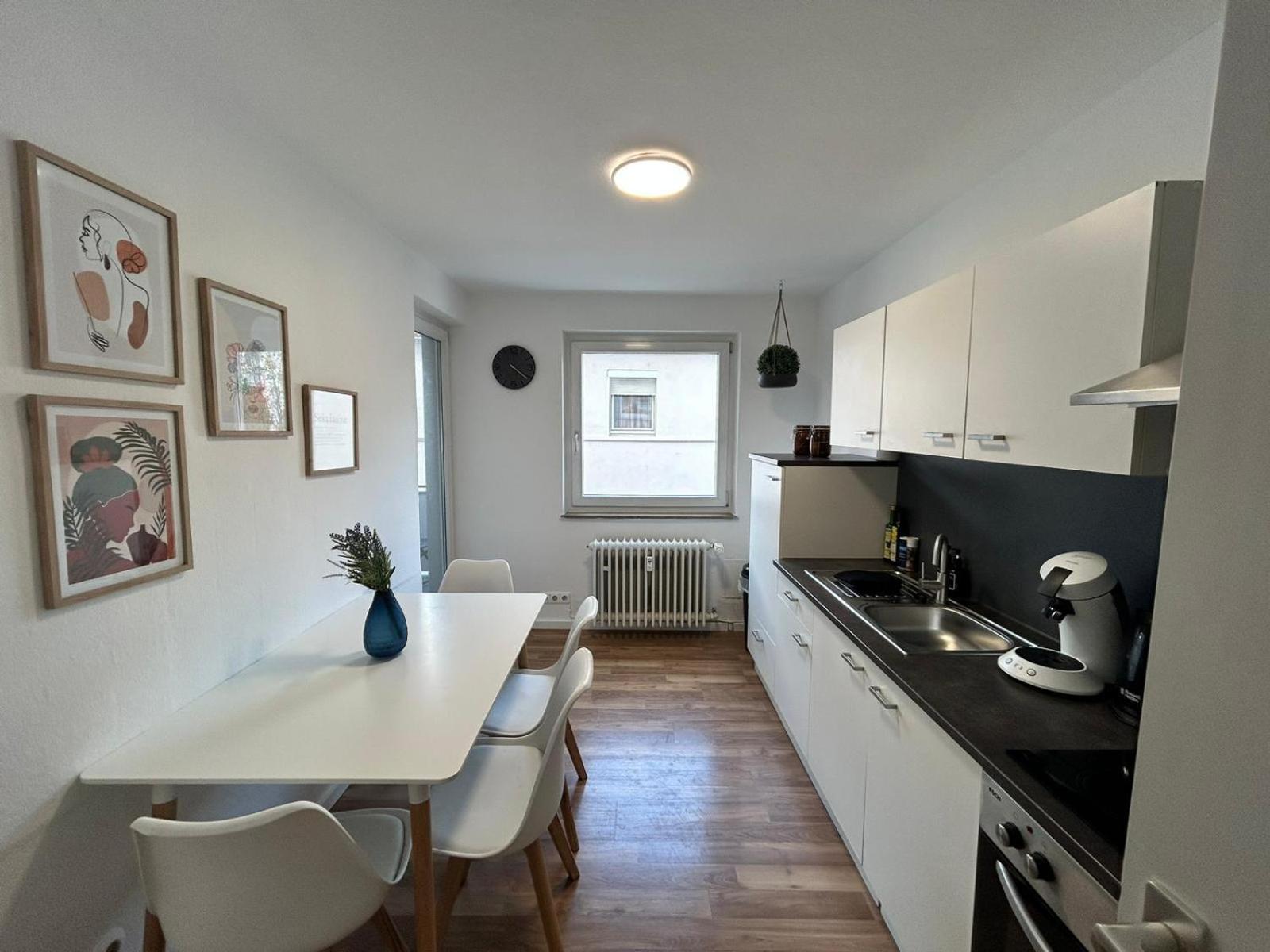 Unter Den Daechern Grillen In Bester Lage Innenstadt Stellplatz Heilbronn Extérieur photo