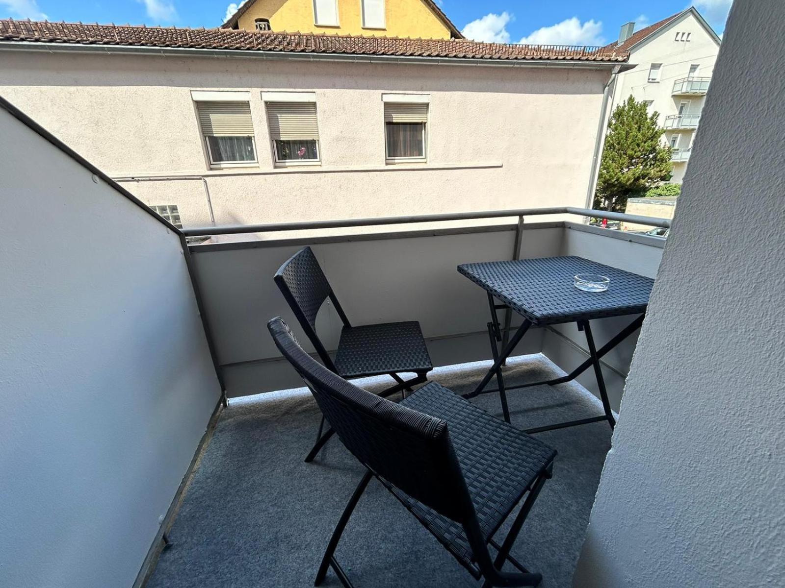 Unter Den Daechern Grillen In Bester Lage Innenstadt Stellplatz Heilbronn Extérieur photo